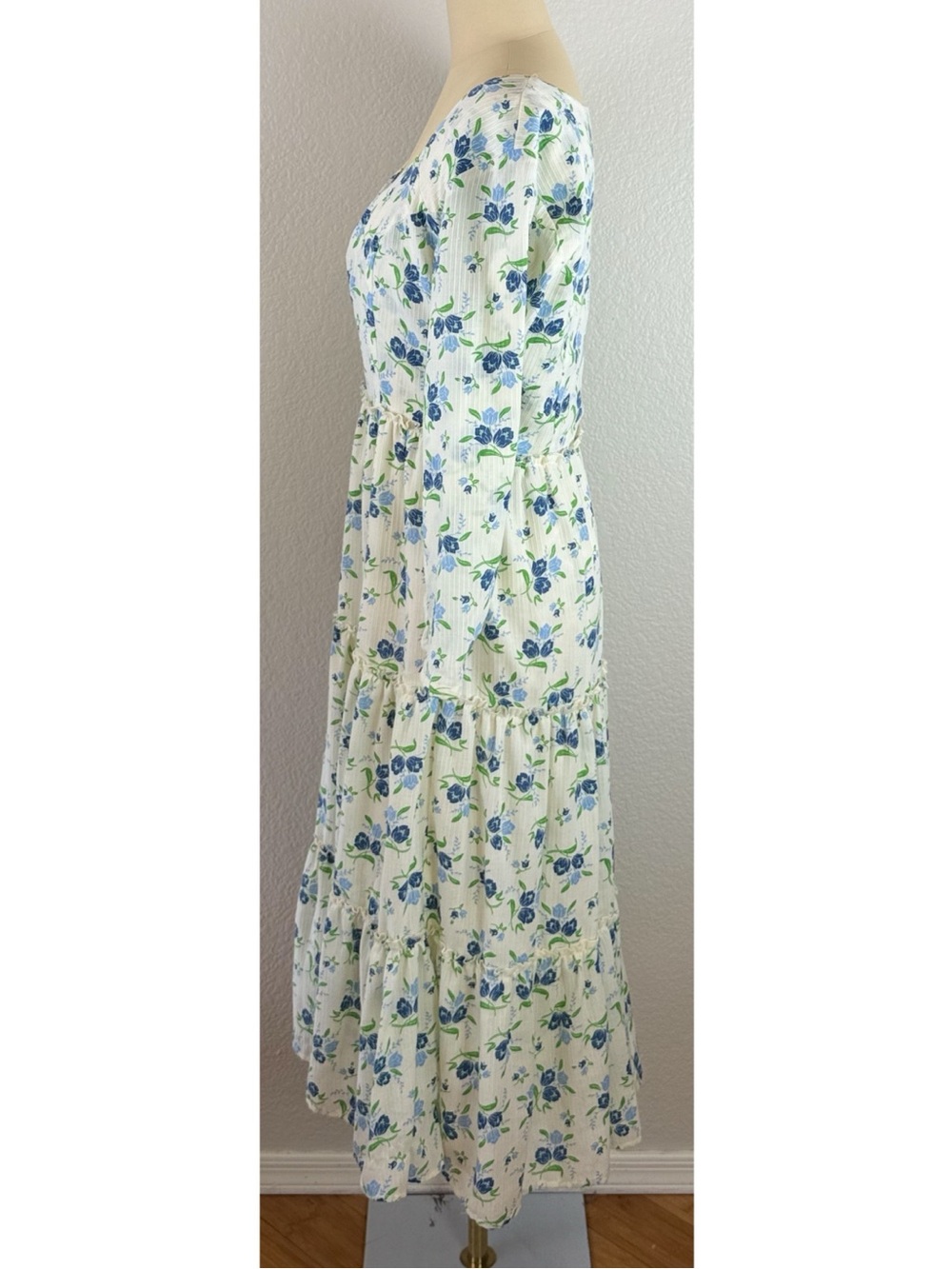 Sweet Baby Jamie Ivory Floral Print Tiered 3/4 Sleeve Midi Dress, size Large - Picture 5 of 13